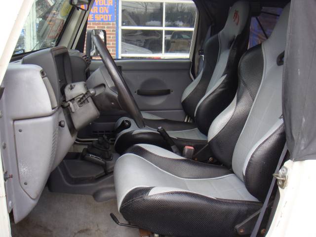 Jeep Wrangler 1997 photo 4