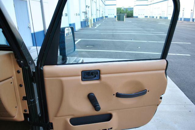 Jeep Wrangler 1997 photo 20