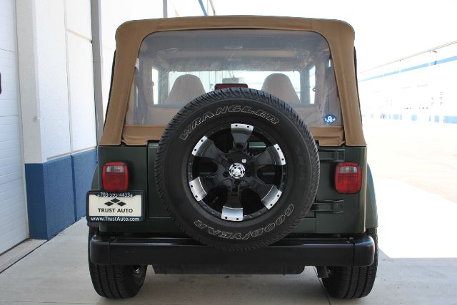 Jeep Wrangler 1997 photo 21