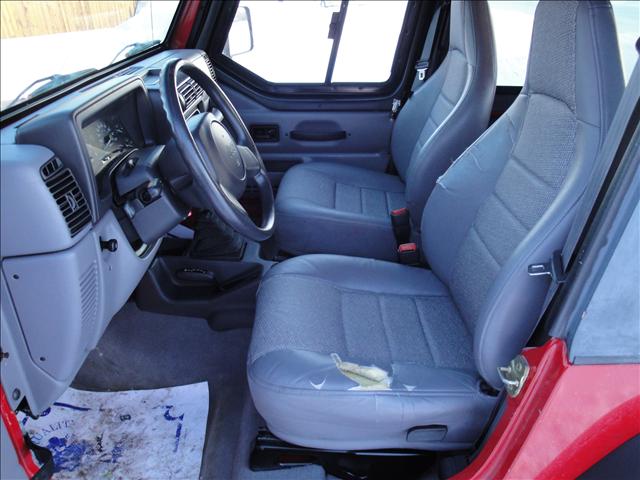 Jeep Wrangler 1997 photo 2