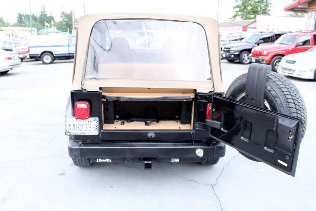 Jeep Wrangler 1998 photo 3