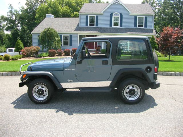 Jeep Wrangler SE SUV