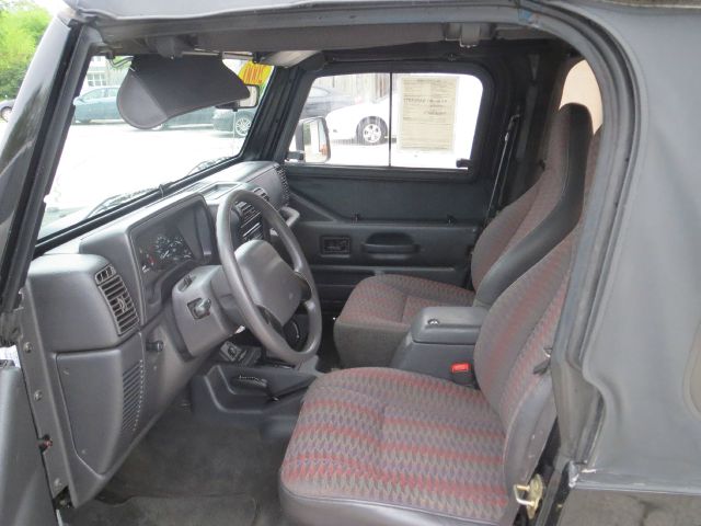 Jeep Wrangler SE SUV