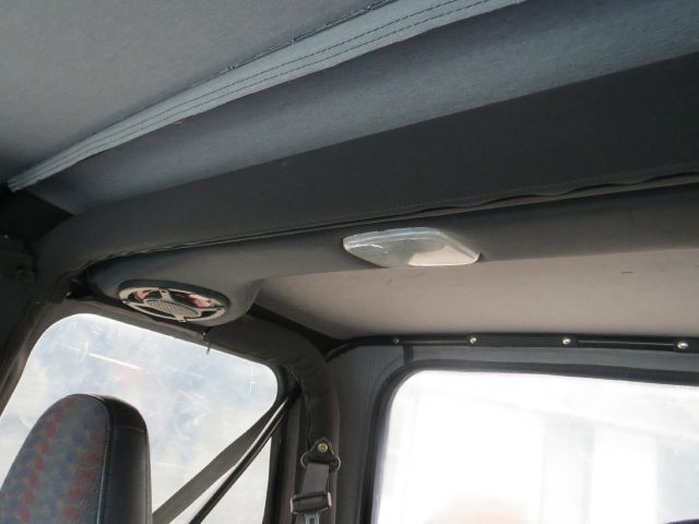 Jeep Wrangler 2000 photo 1