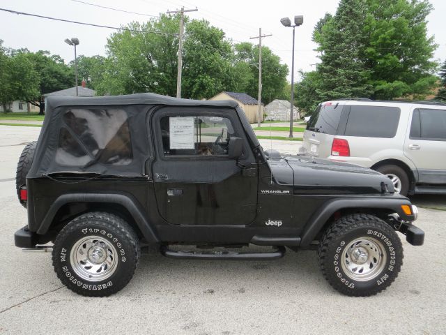 Jeep Wrangler 2000 photo 2