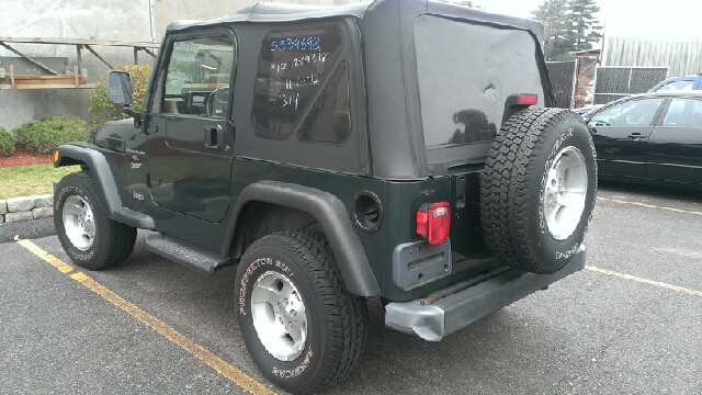 Jeep Wrangler 2000 photo 2