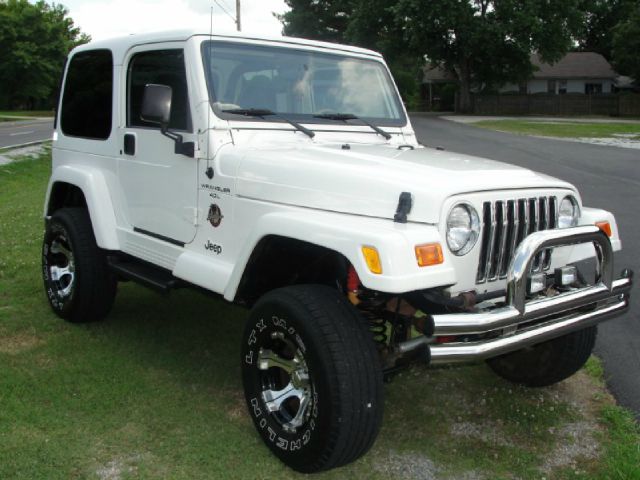 Jeep Wrangler 2000 photo 4