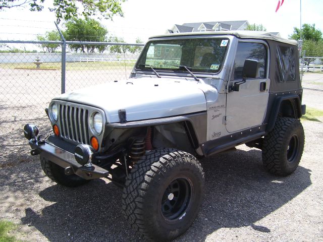 Jeep Wrangler 2000 photo 1