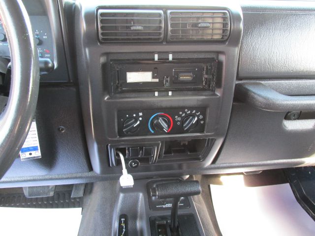 Jeep Wrangler 2000 photo 4