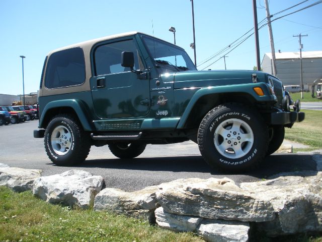 Jeep Wrangler 2000 photo 1