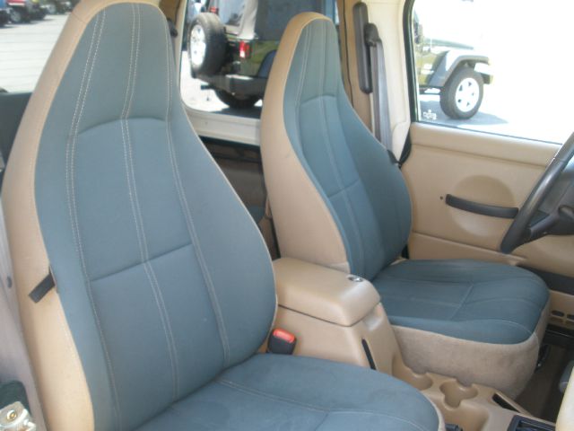 Jeep Wrangler 2000 photo 17