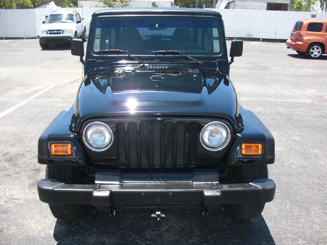 Jeep Wrangler 2000 photo 2