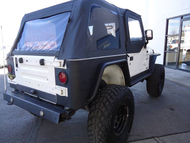 Jeep Wrangler 2001 photo 2