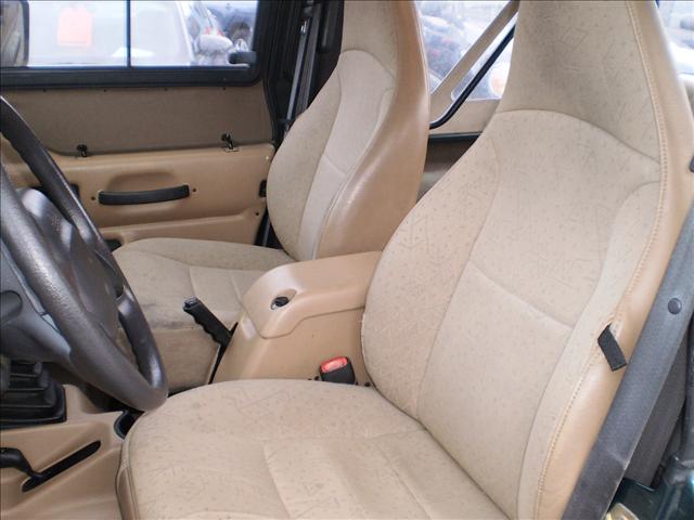 Jeep Wrangler 2001 photo 2