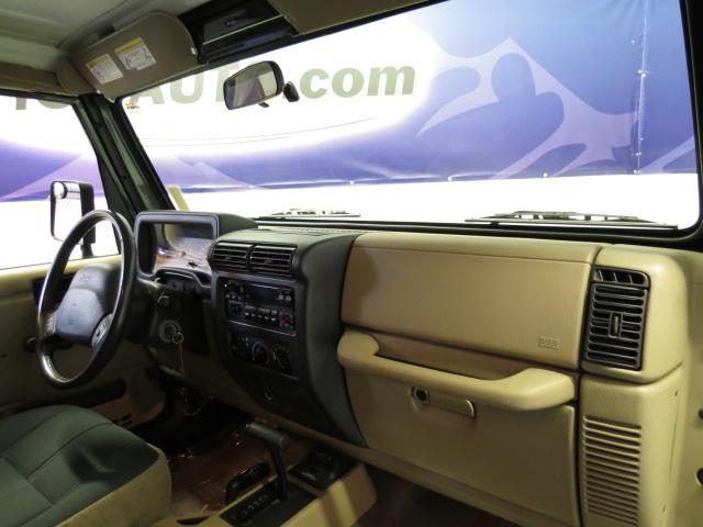 Jeep Wrangler 2002 photo 13