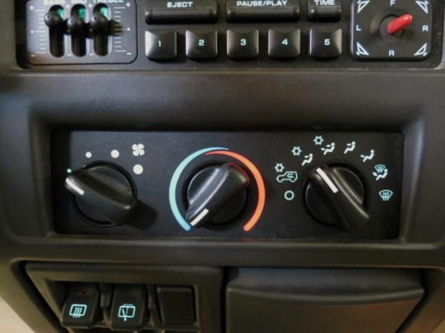 Jeep Wrangler 2002 photo 6