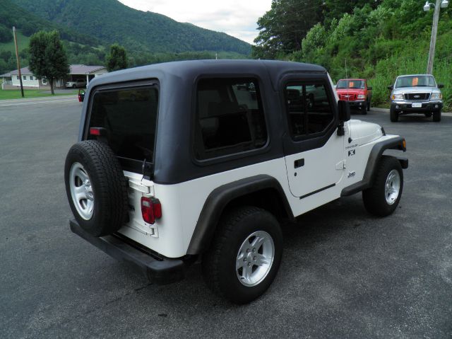 Jeep Wrangler 2002 photo 2