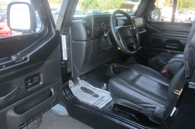 Jeep Wrangler 2003 photo 2