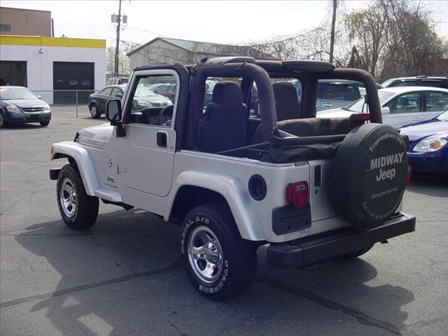 Jeep Wrangler 2003 photo 2