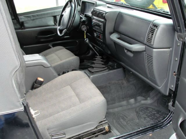 Jeep Wrangler 2003 photo 2