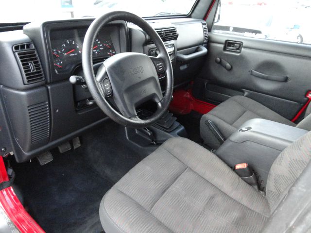 Jeep Wrangler 2004 photo 2