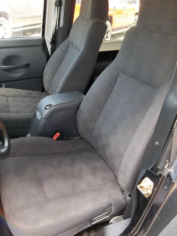 Jeep Wrangler 2004 photo 12