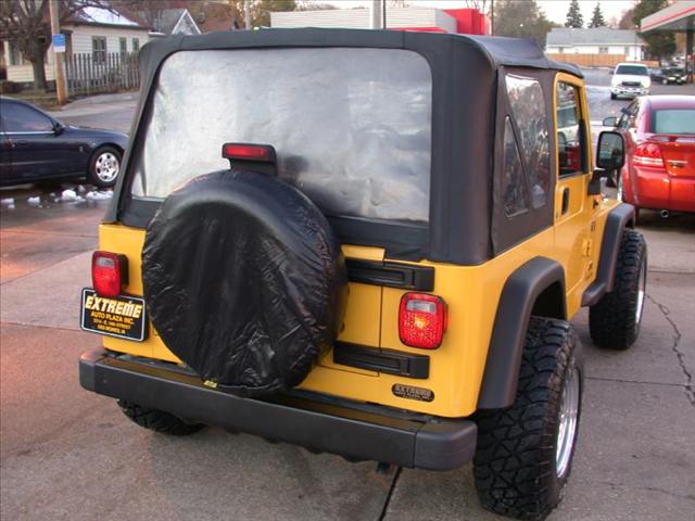 Jeep Wrangler 2004 photo 2