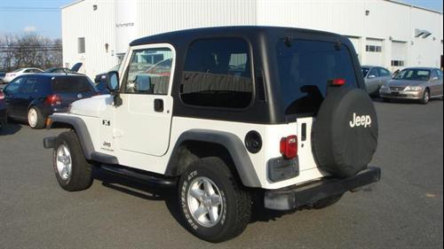 Jeep Wrangler 2004 photo 2