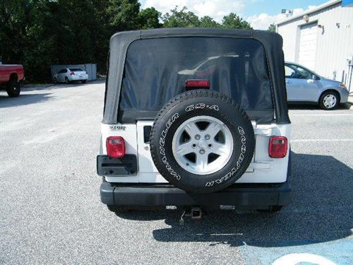 Jeep Wrangler 2004 photo 2