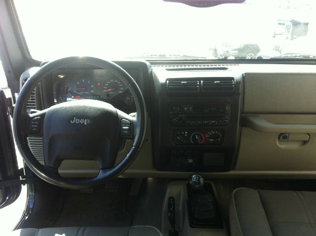 Jeep Wrangler 2004 photo 2