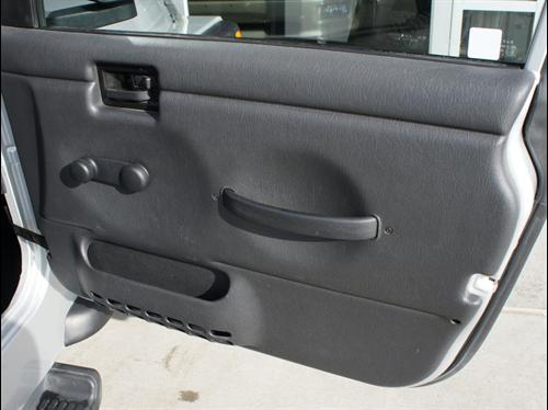 Jeep Wrangler 2004 photo 2