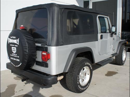 Jeep Wrangler 2004 photo 3