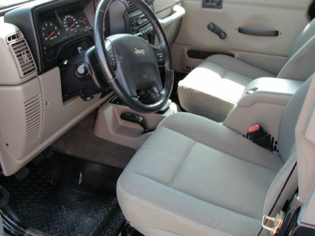 Jeep Wrangler 2004 photo 2