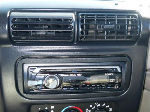 Jeep Wrangler 2004 photo 1