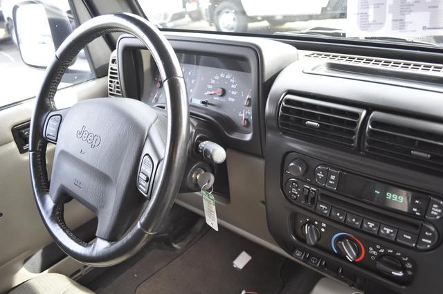 Jeep Wrangler 2004 photo 3