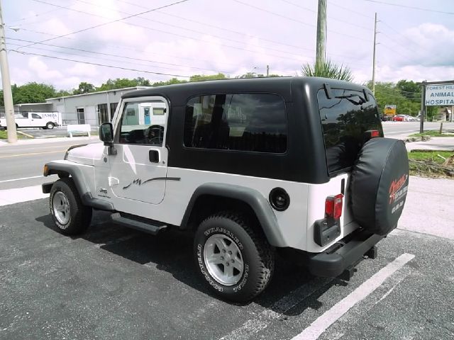 Jeep Wrangler 2004 photo 11