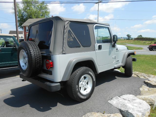 Jeep Wrangler 2005 photo 3