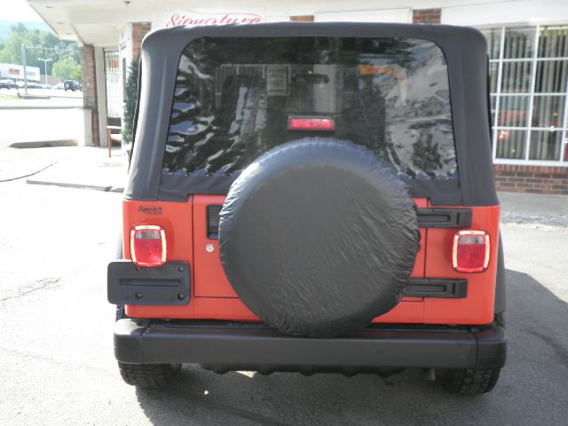 Jeep Wrangler 2005 photo 4
