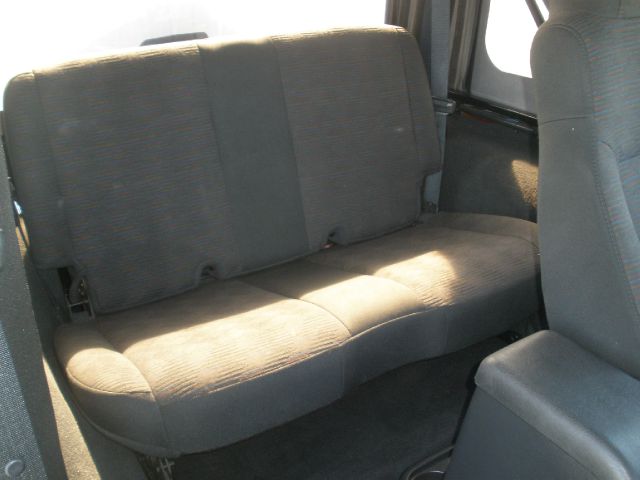 Jeep Wrangler 2005 photo 2