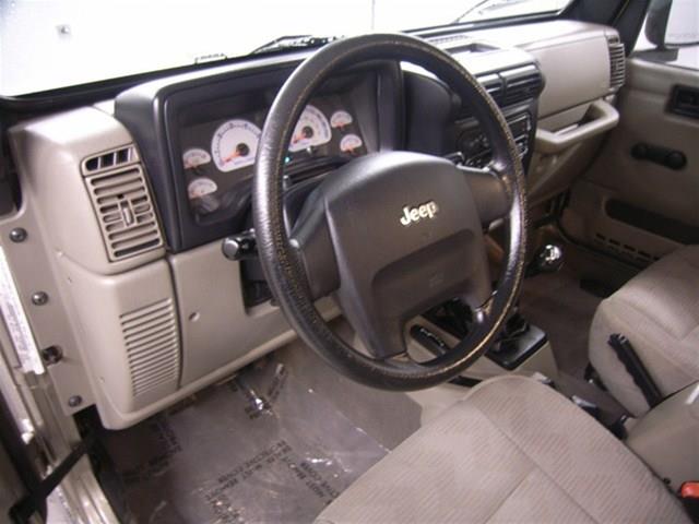 Jeep Wrangler 2005 photo 2