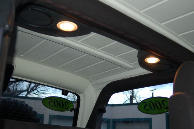 Jeep Wrangler 2005 photo 11