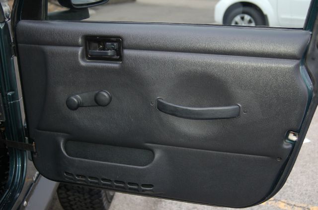 Jeep Wrangler 2005 photo 3