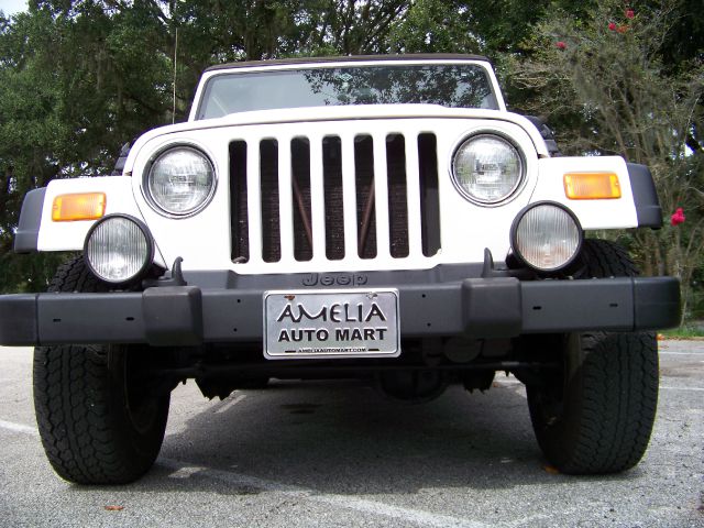 Jeep Wrangler ALL Wheel Drive - NEW Tires SUV