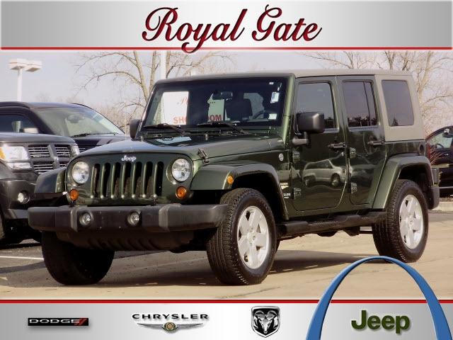 Jeep Wrangler 3500 Dually 12 BOX Truck Unspecified