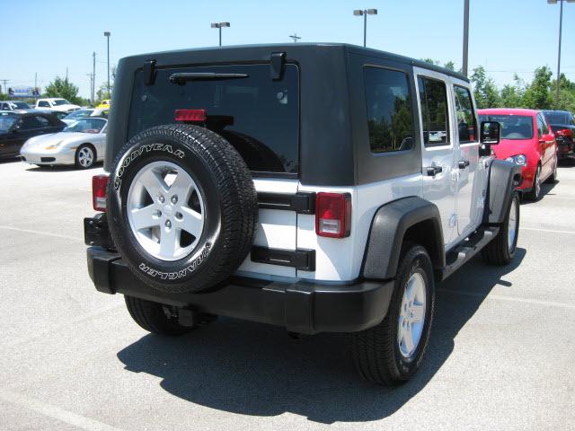 Jeep Wrangler 2008 photo 2