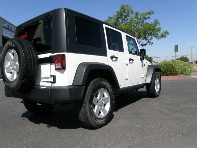 Jeep Wrangler 2008 photo 24