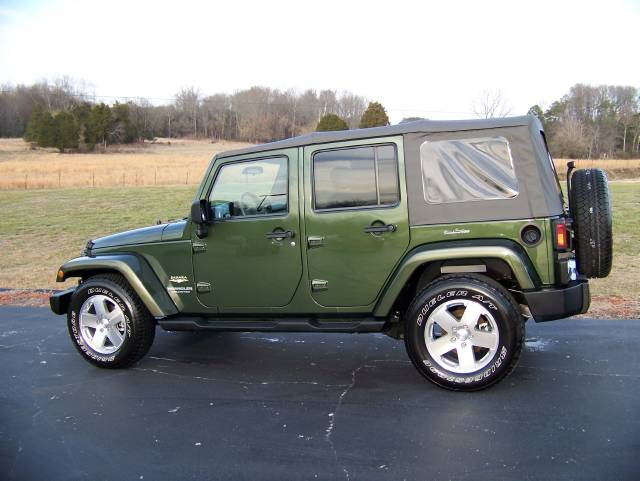 Jeep Wrangler HB Manual SPEC (natl) Sport Utility