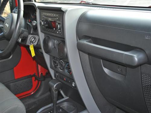 Jeep Wrangler 2008 photo 2