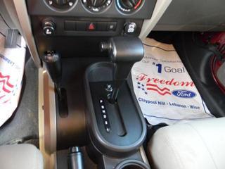 Jeep Wrangler 2008 photo 2