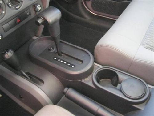 Jeep Wrangler 2008 photo 2